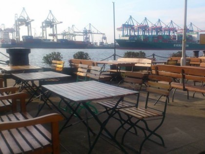 Foto: Restaurantschiff DES Bergedorf Museumshafencafe