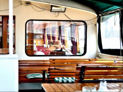 Foto: Restaurantschiff DES Bergedorf Museumshafencafe